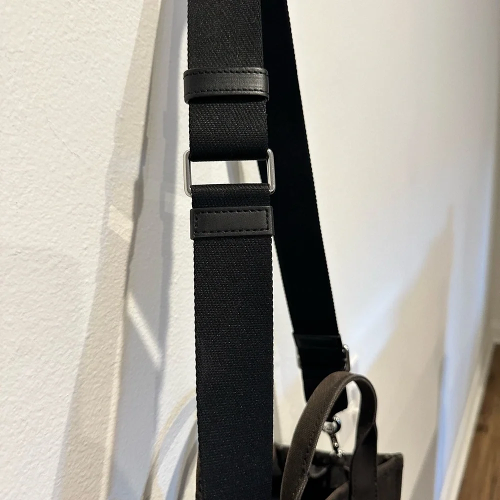 Marc Jacobs Black Tote Bag - Picture 7 of 9
